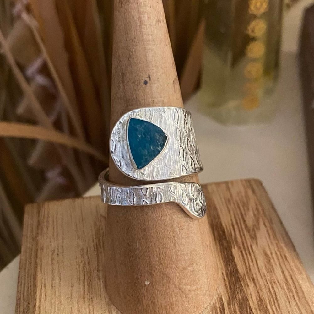 Neon Blue Apatite Solid Sterling Silver Ring Size 7.5 Adjustable